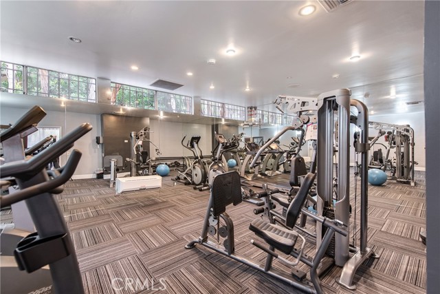 Detail Gallery Image 23 of 26 For 18350 Hatteras St #213,  Tarzana,  CA 91356 - 2 Beds | 2 Baths