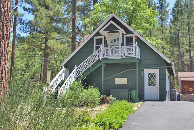 41191 Pennsylvania Avenue, Big Bear Lake CA: https://media.crmls.org/medias/bcf672ec-70ef-4d13-964d-5c5bf64b7a0d.jpg