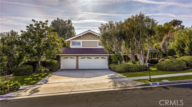 1909 Dana Pl, Fullerton, CA 92831