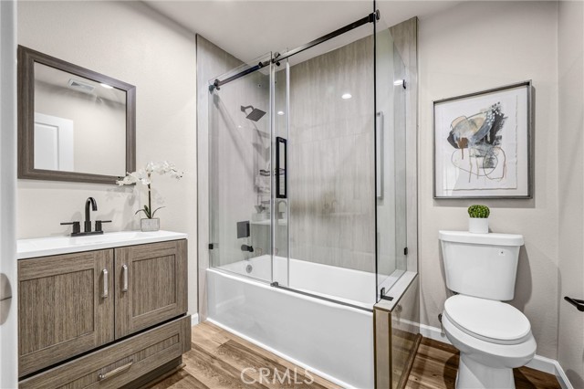 Image 14 of 39 For 14431 Harvest Ave