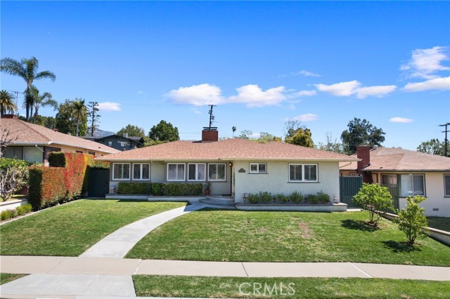 160 Mauna Loa Drive, Monrovia CA: https://media.crmls.org/medias/bcf8c4b7-010a-4ef0-b37b-6dd6febf606e.jpg