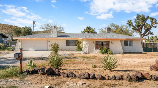 57966 El Dorado Drive, Yucca Valley CA: https://media.crmls.org/medias/bcf8ee9b-31cf-4a91-9608-16ebf9d9d507.jpg