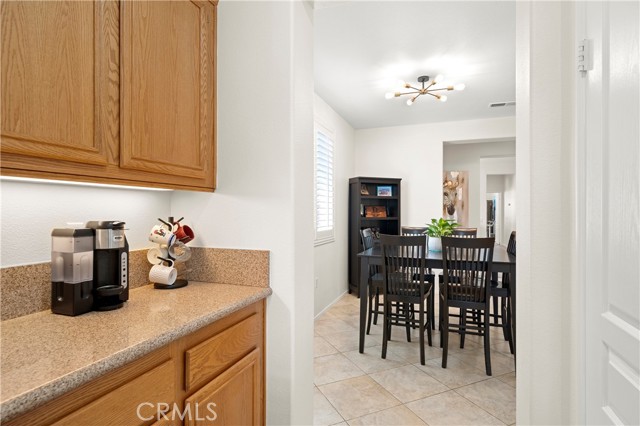 Detail Gallery Image 4 of 46 For 212 Hoch Way, Hemet,  CA 92545 - 2 Beds | 2 Baths