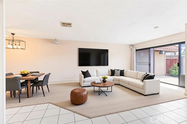 23401 Via San Miguel, Aliso Viejo CA: https://media.crmls.org/medias/bcf9769d-f321-4316-8074-69a492feaa37.jpg