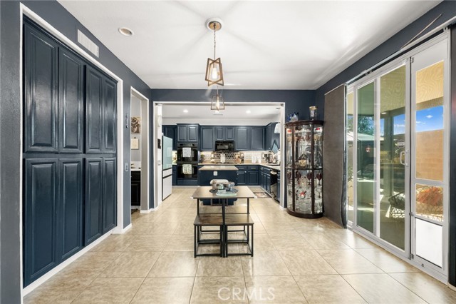 38327 Rancho Vista Dr, Beaumont CA: https://media.crmls.org/medias/bcf9aa99-eb81-4029-bf1d-124fc1867382.jpg