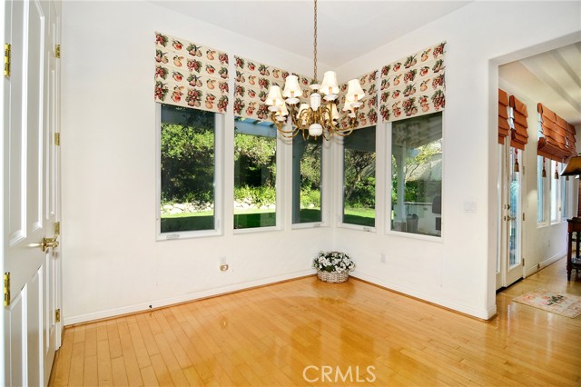 25339 Prado De Los Arboles, Calabasas CA: https://media.crmls.org/medias/bcfa08c6-ac5b-48c8-a1c3-4e6085b855fe.jpg