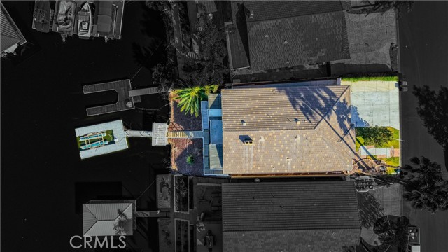 Detail Gallery Image 3 of 42 For 30221 Channel Way, Canyon Lake,  CA 92587 - 3 Beds | 2 Baths