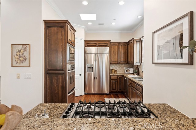 424 Marine Avenue, Manhattan Beach CA: https://media.crmls.org/medias/bcfd4fb4-fa56-455c-8d13-7070563ae969.jpg