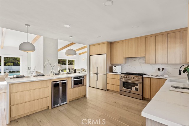 6009 Neddy Avenue, Woodland Hills CA: https://media.crmls.org/medias/bcfd63f2-aac2-41da-b7a9-20acac5e315e.jpg