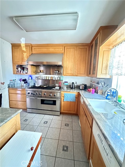 16419 Illinois Court photo 5