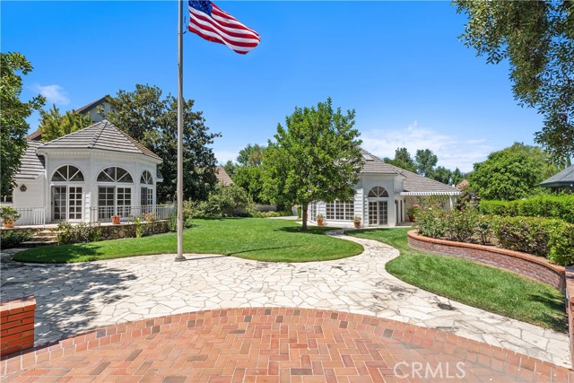4751 Westchester Drive, Woodland Hills CA: https://media.crmls.org/medias/bcfeb66f-2ca7-4aab-8576-0d13c4bd2162.jpg