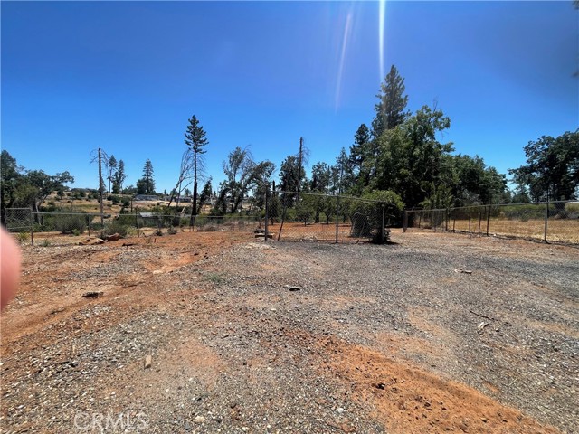 956 Pearson Road, Paradise CA: https://media.crmls.org/medias/bcfee0cd-e3dc-4d57-bd54-87cdd85c2a43.jpg