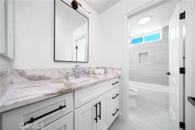27591 Cenajo, Mission Viejo CA: https://media.crmls.org/medias/bcff7a64-b168-4720-a701-ba5be15309bd.jpg