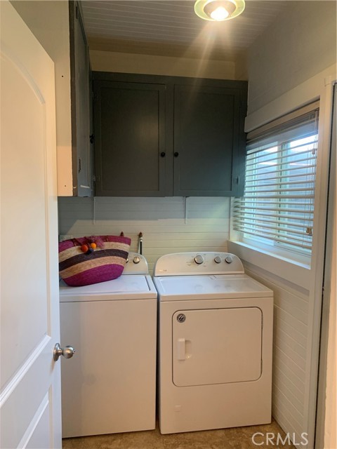 Detail Gallery Image 14 of 19 For 305 Roycroft, Long Beach,  CA 90814 - 3 Beds | 2 Baths