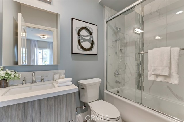 415 California Street, Arcadia CA: https://media.crmls.org/medias/bcff88ef-a6d5-4f54-8984-38f09ba93f33.jpg