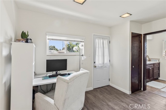 11131 Alburtis Avenue, Norwalk CA: https://media.crmls.org/medias/bcffc371-411a-4566-9d17-53a9dd94cbae.jpg