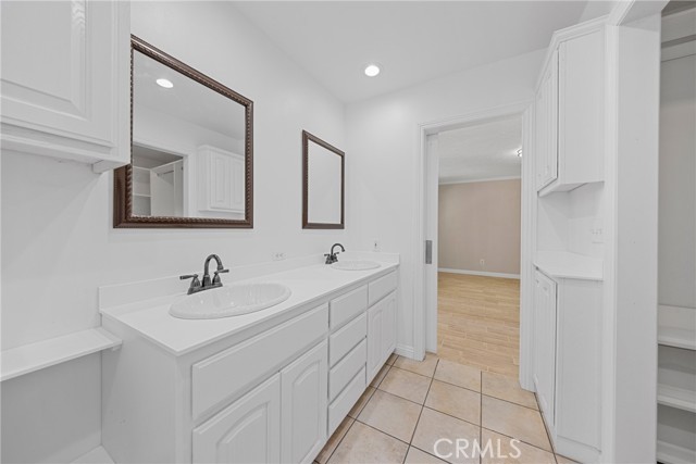 10880 Noble Street, Cherry Valley CA: https://media.crmls.org/medias/bd003af7-b46e-49fe-b245-5481e7b3fd52.jpg