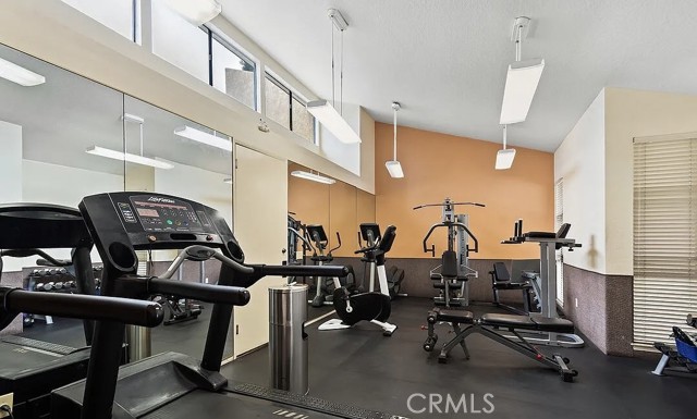 Detail Gallery Image 15 of 17 For 8512 Tuscany #222,  Playa Del Rey,  CA 90293 - 2 Beds | 2 Baths