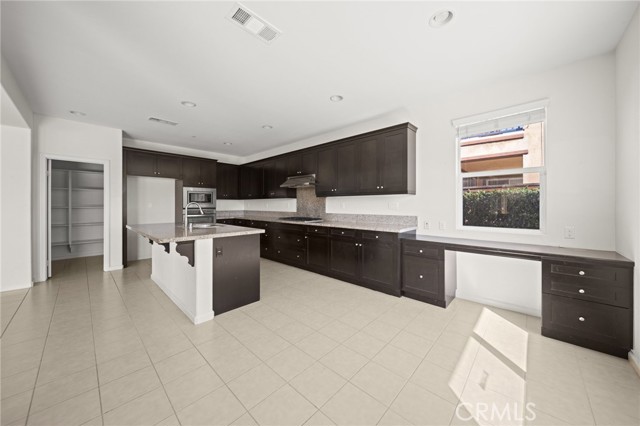 Detail Gallery Image 14 of 55 For 10836 Portofino, Riverside,  CA 92503 - 5 Beds | 3 Baths