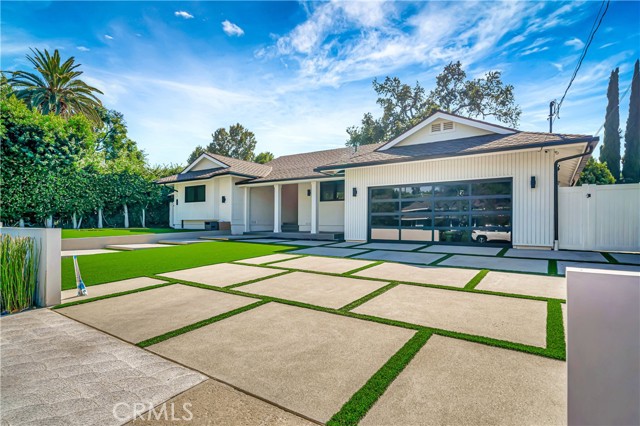 Detail Gallery Image 2 of 72 For 5355 Aldea Ave, Encino,  CA 91316 - 5 Beds | 5/1 Baths