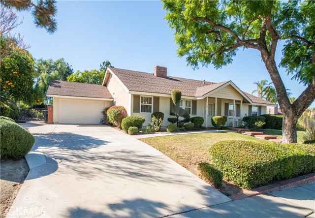 Detail Gallery Image 2 of 36 For 6111 Claridge Dr, Riverside,  CA 92506 - 4 Beds | 2 Baths