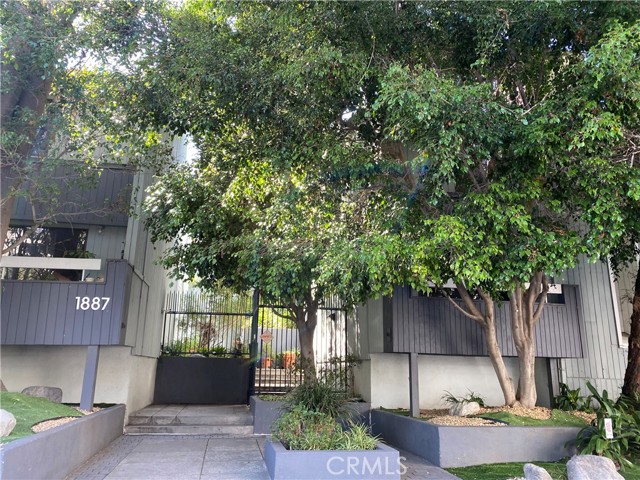 1887 Greenfield Ave #114, Los Angeles, CA 90025