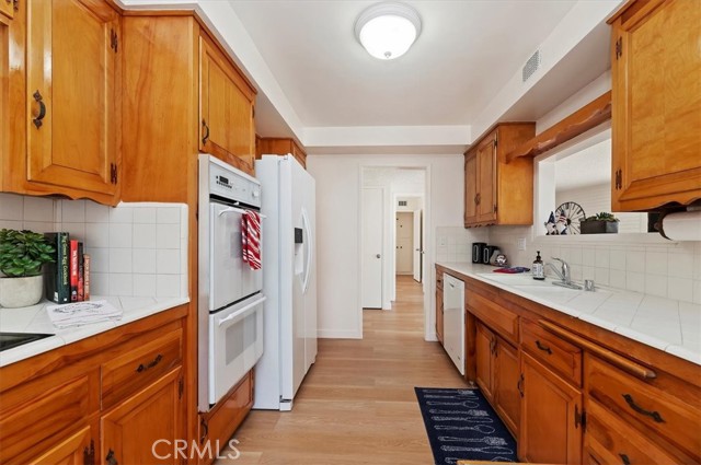 Detail Gallery Image 8 of 25 For 327 Cindy Ct, Pomona,  CA 91767 - 4 Beds | 2 Baths