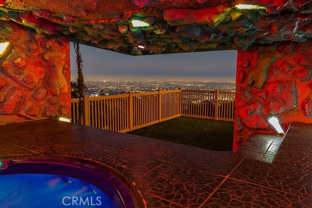Detail Gallery Image 21 of 53 For 2189 B Sunset Plaza Dr, Los Angeles,  CA 90069 - 5 Beds | 6 Baths