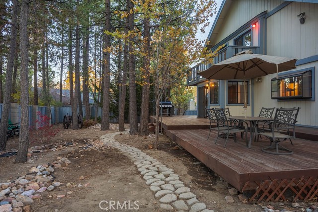 Detail Gallery Image 5 of 37 For 849 Waldstrasse Way, Big Bear Lake,  CA 92315 - 4 Beds | 3/1 Baths