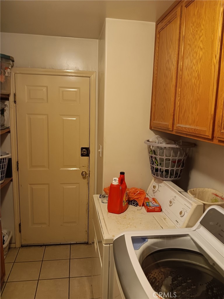 https://media.crmls.org/medias/bd065f9a-16c4-43b0-b391-817861e130e3.jpg?preset=X-Large
