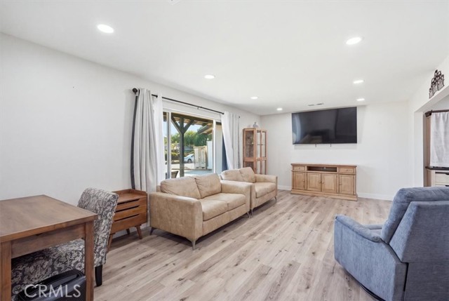418 E Margarita Rd, Rialto, CA 92376 photo 11