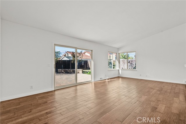 Detail Gallery Image 12 of 48 For 4847 Talmadge, Moorpark,  CA 93021 - 3 Beds | 2 Baths