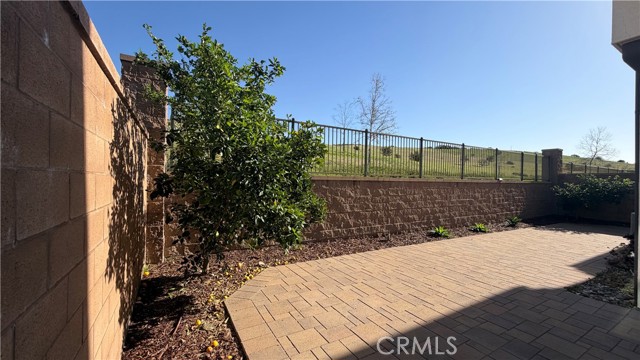 Front Image Thumbnail for CROC26024614