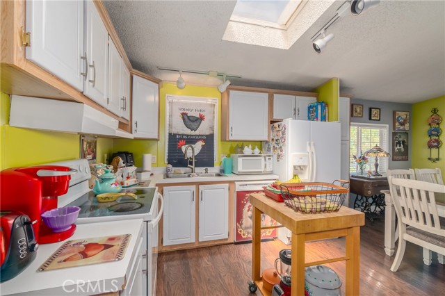 Detail Gallery Image 15 of 30 For 5025 Wintun Way, Kelseyville,  CA 95451 - 3 Beds | 2 Baths