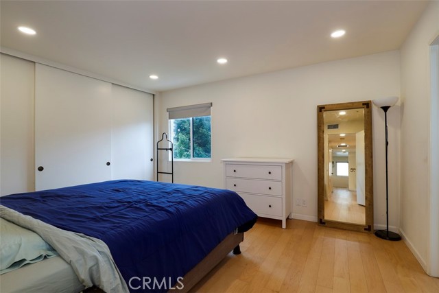 Detail Gallery Image 9 of 19 For 285 S Sierra Madre Bld #L,  Pasadena,  CA 91107 - 2 Beds | 2 Baths