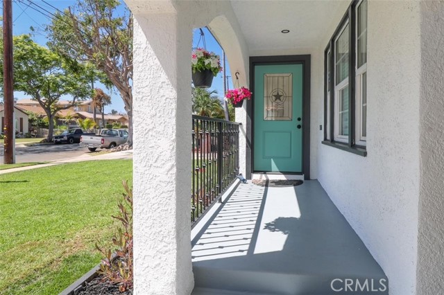 Detail Gallery Image 7 of 52 For 1040 S Grevillea Ave, Inglewood,  CA 90301 - 2 Beds | 2 Baths