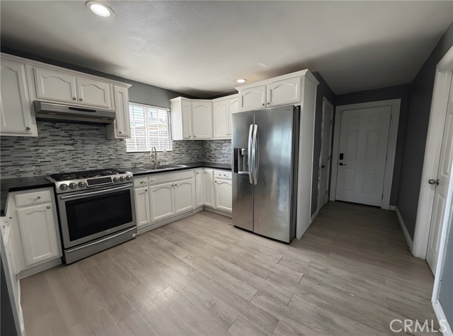 Detail Gallery Image 7 of 28 For 6031 Stanton, Buena Park,  CA 90621 - 6 Beds | 3 Baths