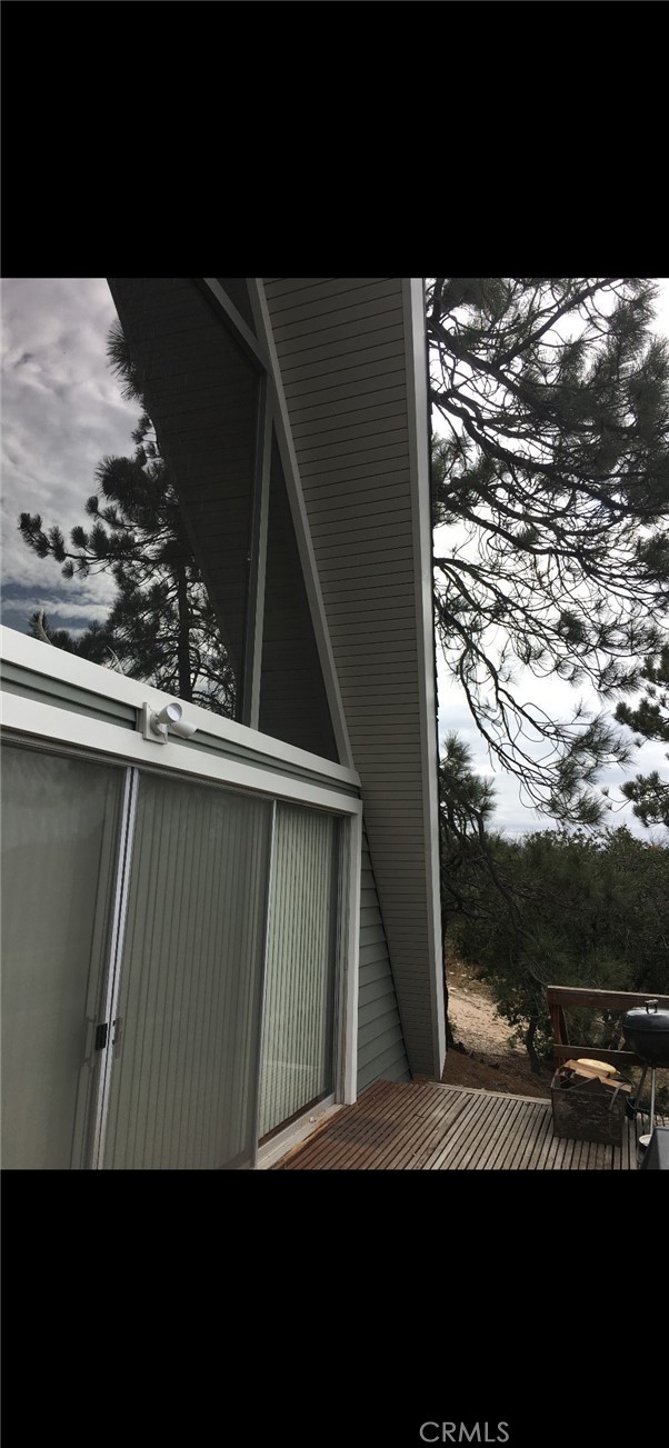 Detail Gallery Image 9 of 17 For 340 Bobcat Rd, Green Valley Lake,  CA 92314 - 1 Beds | 1 Baths