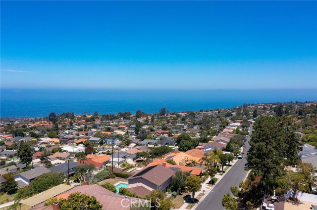 28839 Trailriders Drive, Rancho Palos Verdes, California 90275, 4 Bedrooms Bedrooms, ,2 BathroomsBathrooms,Residential,Sold,Trailriders,PV22139747