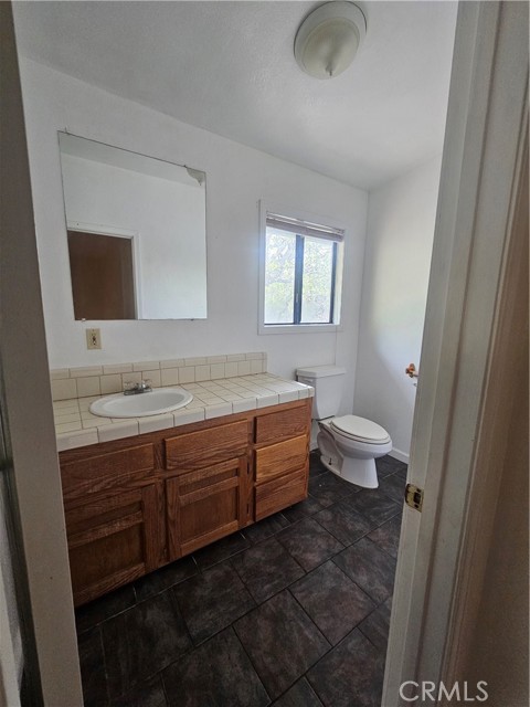 Detail Gallery Image 10 of 54 For 18834 Deer Hill Rd, Hidden Valley Lake,  CA 95467 - 4 Beds | 2/2 Baths