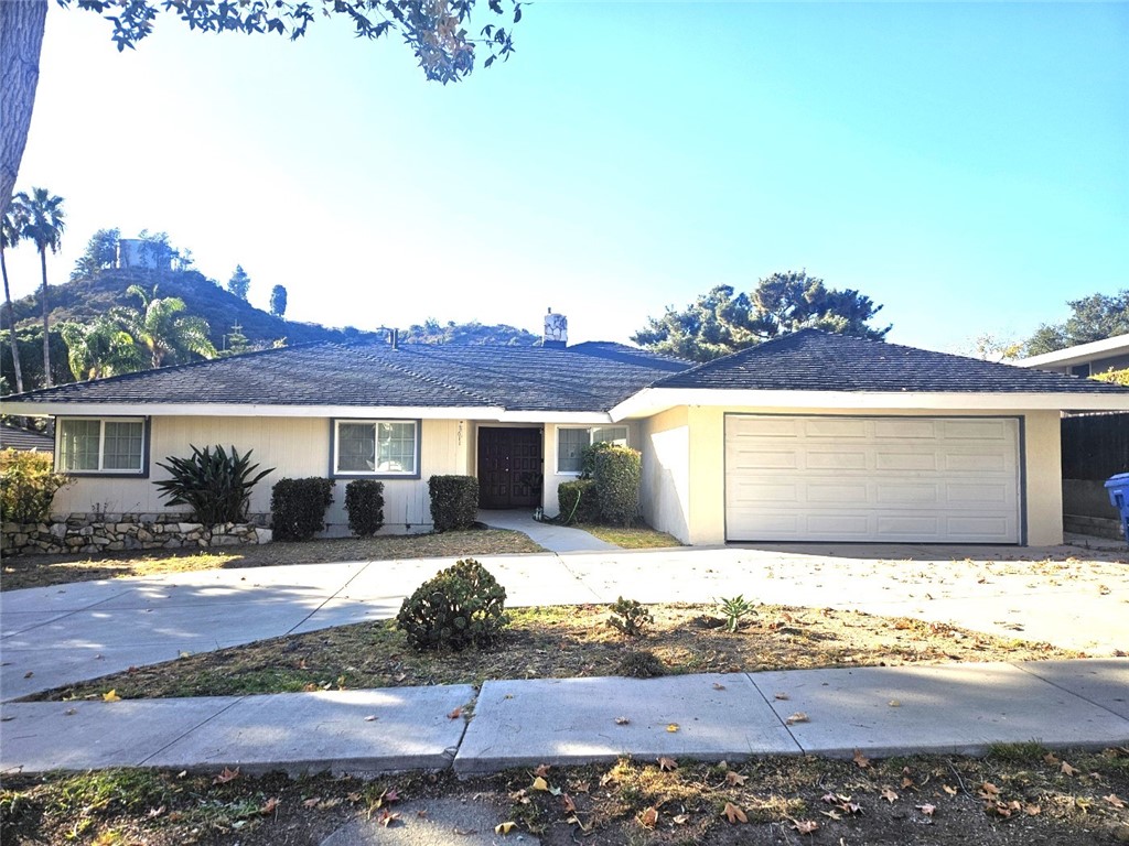 Detail Gallery Image 11 of 11 For 9611 Creemore Dr, Tujunga,  CA 91042 - 3 Beds | 2 Baths