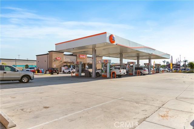 1081 W Highland Avenue, San Bernardino, California 92405, ,Commercial Lease,For Rent,1081 W Highland Avenue,CRCV24140095