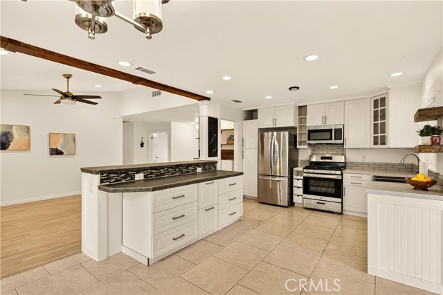 Detail Gallery Image 9 of 32 For 3303 Sutter, Merced,  CA 95340 - 4 Beds | 2 Baths