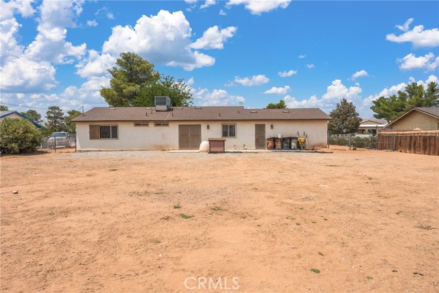 15419 Wichita Road, Apple Valley CA: https://media.crmls.org/medias/bd0ec8fa-1c64-4319-b7ff-75a4d5b58589.jpg