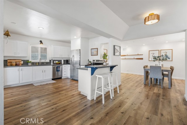 Detail Gallery Image 16 of 43 For 3810 Channel Pl, Newport Beach,  CA 92663 - 3 Beds | 2/1 Baths