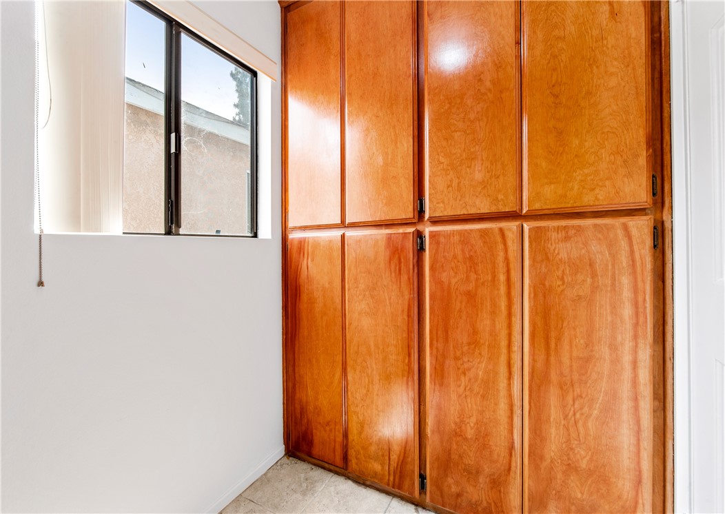 Detail Gallery Image 28 of 48 For 305 E Sunset St, Long Beach,  CA 90805 - 3 Beds | 2/1 Baths