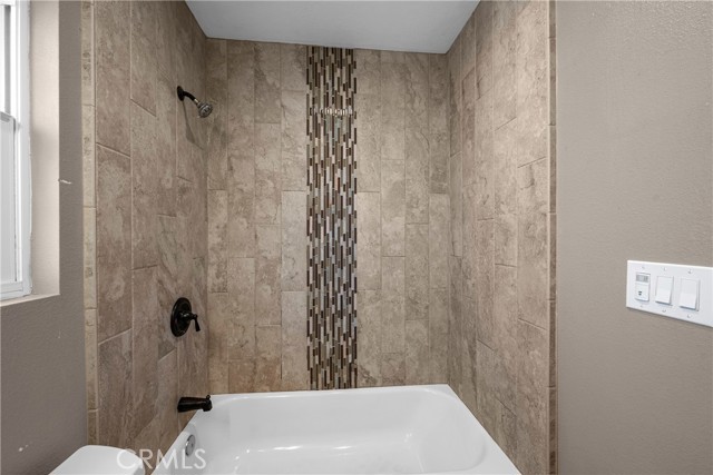 15291 Newcastle Lane, Huntington Beach CA: https://media.crmls.org/medias/bd0fcd19-d000-43f8-88bd-7859081e114d.jpg