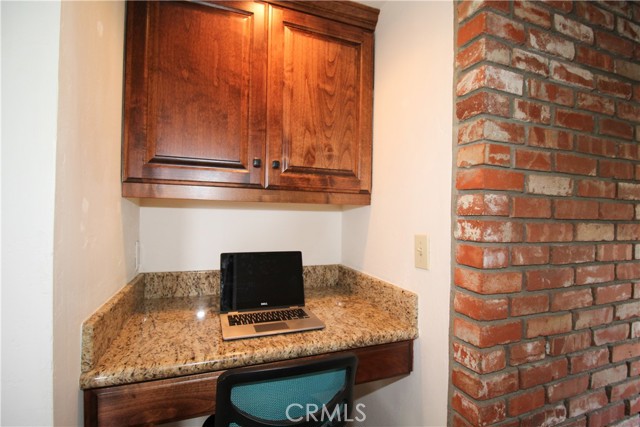 Detail Gallery Image 12 of 42 For 905 Madera Ln, Lake Arrowhead,  CA 92352 - 3 Beds | 2/1 Baths