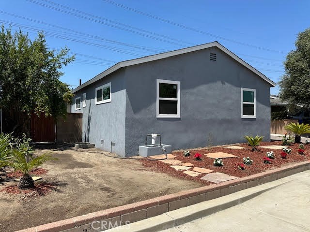 Detail Gallery Image 4 of 21 For 6529 Pioneer Bld, Whittier,  CA 90606 - 4 Beds | 2 Baths