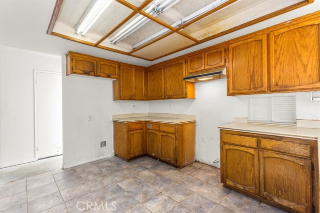 Detail Gallery Image 21 of 37 For 13511 Mountain Drive, Hesperia,  CA 92344 - 4 Beds | 2 Baths